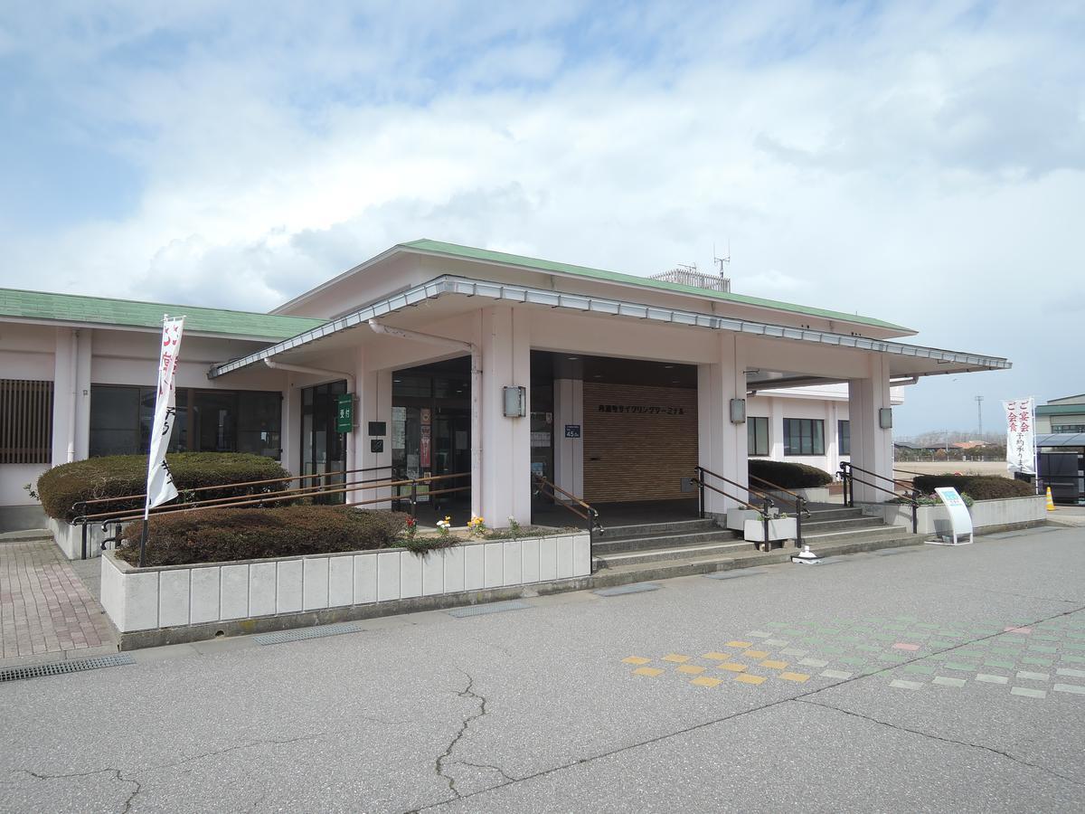 Uchinadamachi Cycling Terminal Hotel Exterior foto